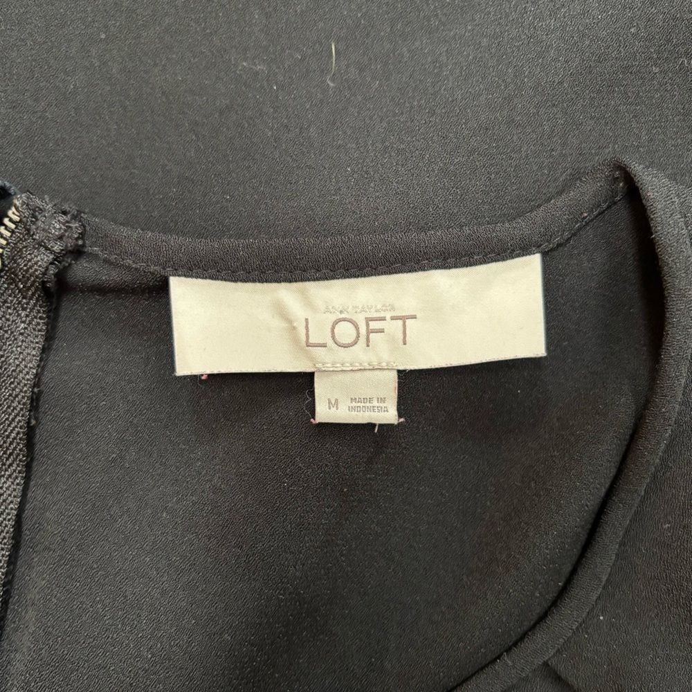 Loft Black Women's Top zip back size M - Picture 2 of 4